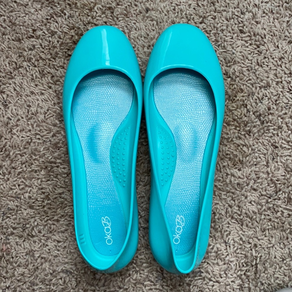 Oka-B Flats